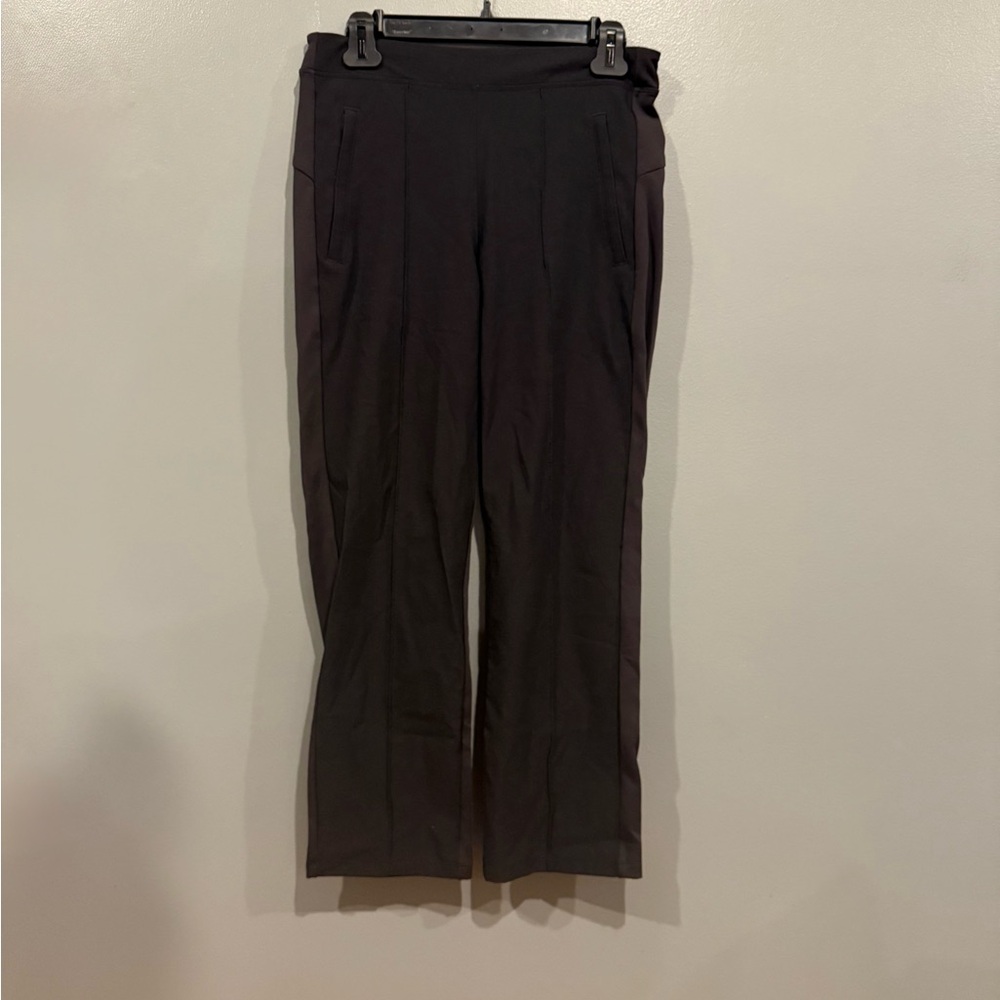 *GENTLY WORN* Athleta Women's Size 4 Pleated Athleisure 4-Pocket Pull-On Pants